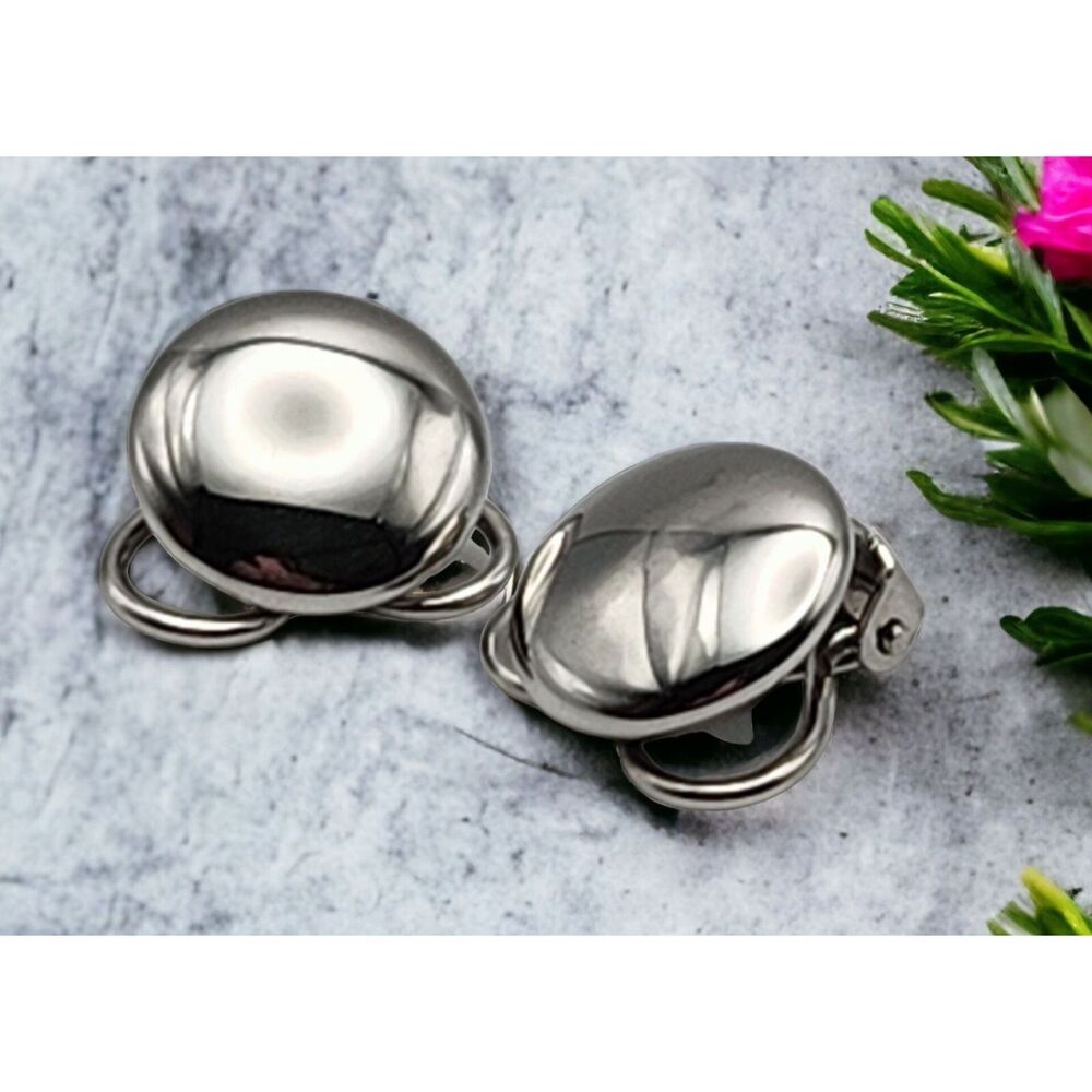 Vintage Napier Minimalist Button Disk Circle Clip Earring Silver Tone Near Mint